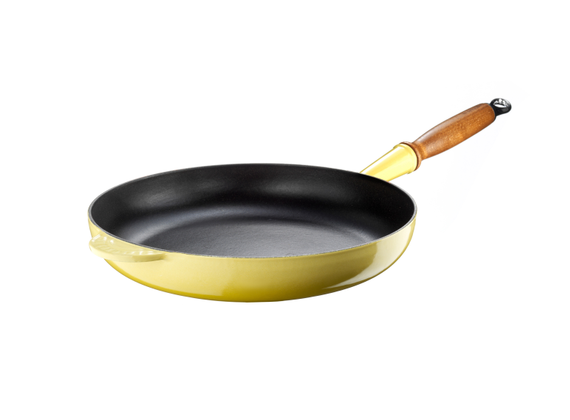 Le Creuset frying pan with wooden handle 24 cm - div. Colors